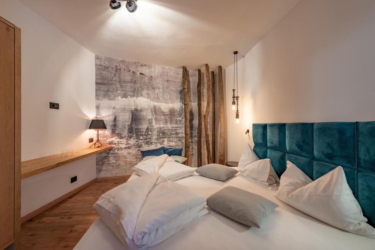 Hotel Goldene Traube Термено Экстерьер фото