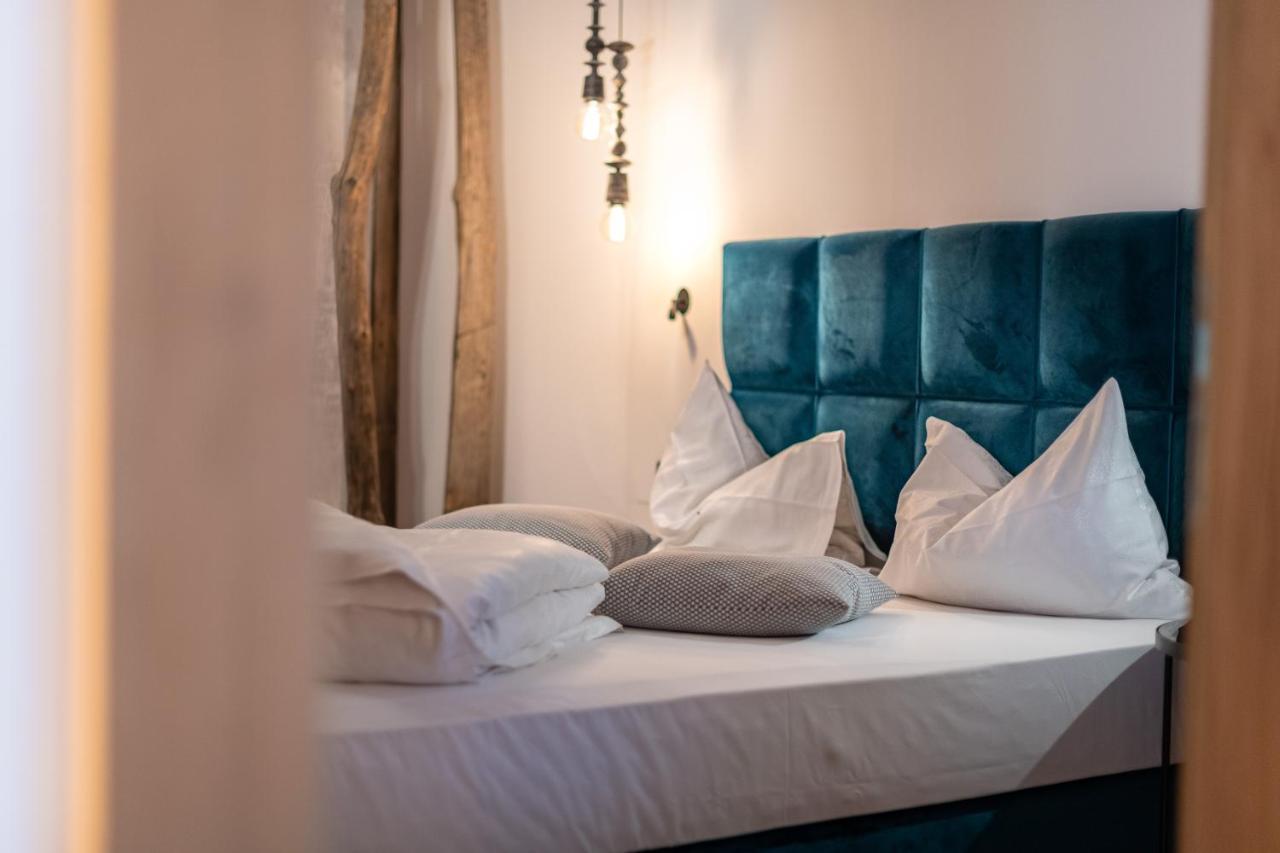 Hotel Goldene Traube Термено Экстерьер фото