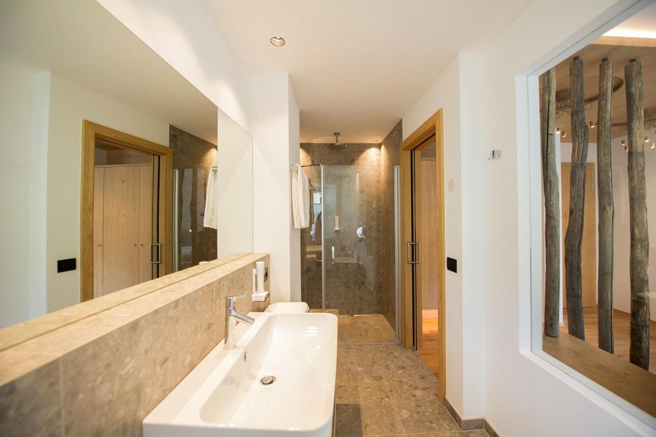 Hotel Goldene Traube Термено Экстерьер фото